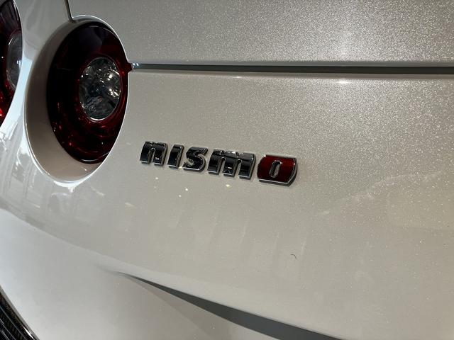 ニスモ 日産ディーラー記録簿 ニスモスポーツリセッティング純正ナビTV バックカメラ ETC BOSEサウンド 純正20インチAW ハーフレザーシート 取 保 Sキー ロックナット(9枚目)