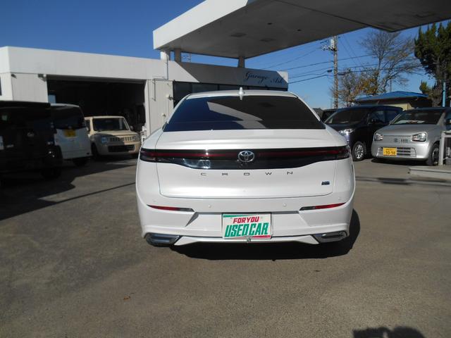 クラウンクロスオーバー Gレザーパッケージ スマートキー・プッシュスタート・ラジオ・エアコン・ナビ・Bluetooth・ETC・バックカメラ・電動格納ミラー・(9枚目)