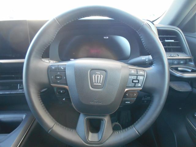 クラウンクロスオーバー Gレザーパッケージ スマートキー・プッシュスタート・ラジオ・エアコン・ナビ・Bluetooth・ETC・バックカメラ・電動格納ミラー・(12枚目)