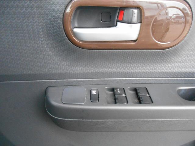 アルトラパン Ｇ　スマートキー・ラジオ・エアコン・ＴＶ・ナビ・ＣＤ・ＤＶＤ・ＥＴＣ・開錠ボタン（36枚目）