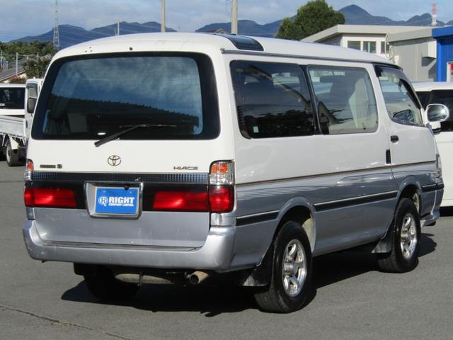 ハイエースワゴン スーパーカスタムＧ　フルタイム４ＷＤ　Ｔベルト交換済み（10枚目）
