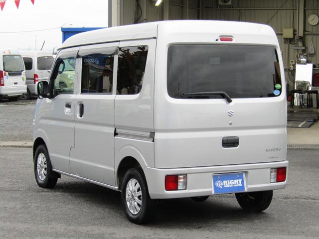 エブリイ ＰＣリミテッド　パートタイム４ＷＤ　５速マニュアル（11枚目）