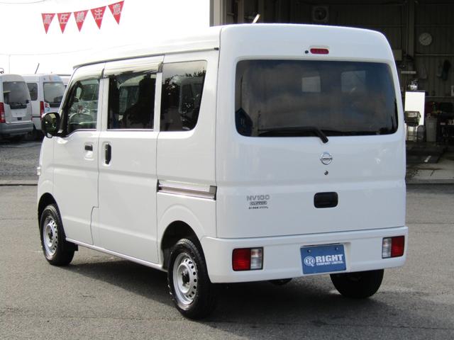 ＮＶ１００クリッパーバン ＤＸ　パートタイム４ＷＤ　ワンオーナー　キーレス（11枚目）