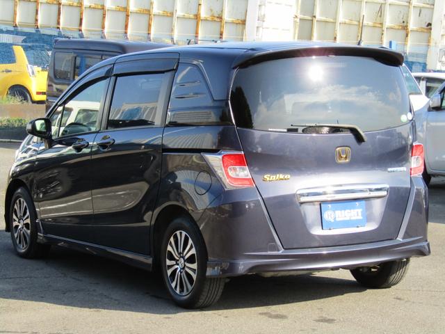 HONDA FREED SPIKE HYBRID JUST SELECTION