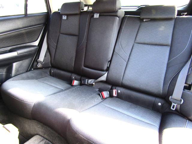 レヴォーグ １．６ＧＴアイサイト　プラウドエディション　フルタイム４ＷＤ　ブレーキサポート（14枚目）