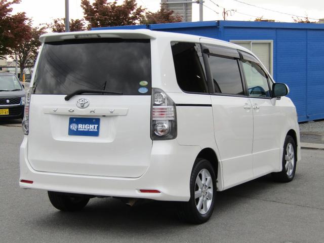 ヴォクシー Z フルタイム4WD 左オートスライド(10枚目)