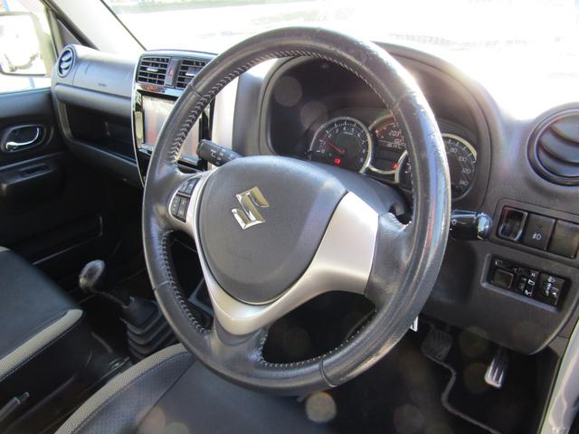 ジムニー ランドベンチャー　パートタイム４ＷＤ　ハーフレザー（12枚目）