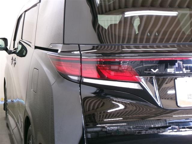 ヴェルファイアハイブリッド Z プレミア 革シート サンルーフ フルセグ メモリーナビ ミュージックプレイヤー接続可 後席モニター バックカメラ 衝突被害軽減システム ETC ドラレコ 両側電動スライド LEDヘッドランプ 乗車定員7人(29枚目)