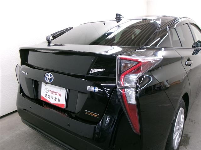 プリウス Ｓセーフティプラス　フルセグ　メモリーナビ　ＤＶＤ再生　ミュージックプレイヤー接続可　バックカメラ　衝突被害軽減システム　ＥＴＣ　ドラレコ　ＬＥＤヘッドランプ　記録簿　アイドリングストップ（31枚目）