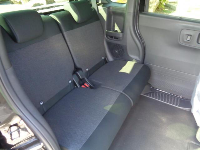 N-BOXカスタム ベースグレード CMBS アルミホイール オートエアコン スマートキ LED バックカメラ パワーステアリング エアバッグ パワーウインドウ オートライト フリーキー 両側スライド片側電動ドア ABS(20枚目)