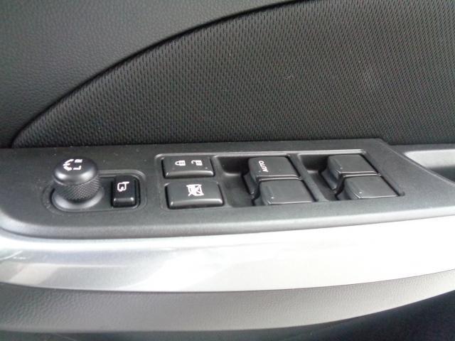 スイフト XG ETC バックカメラ シートヒーター スマートキー ナビ 4WD アルミホイール キーフリーシステム オートエアコン パワーウィンドウ パワーステアリング ABS エアバッグ(11枚目)