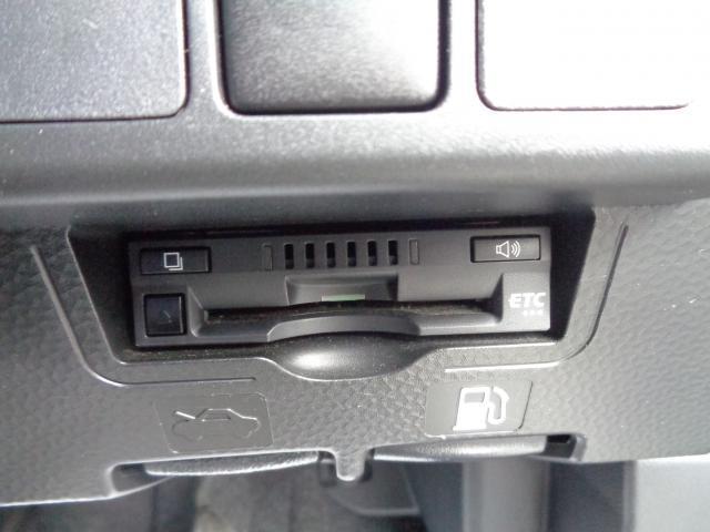 トール カスタムG ターボ SAIII PCS LEDランプ Aストップ キーフリーシステム ターボ車 オートライト ナビ メモリーナビ シートヒーター ドライブレコーダー アルミホイール パノラマビュー 両側パワ-スライドドア(14枚目)