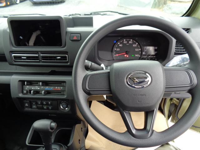 ハイゼットトラック ジャンボエクストラ　スマ－トキー　ＰＳ　ＰＷ　ＬＥＤヘットライト　リモコンキー　スーパーデフロック　パートタイム４ＷＤ　エアバック　オートライト　ＡＢＳ　アイドリングストップ機能　衝突警告（9枚目）