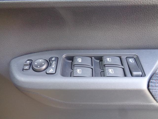 ムーヴ Ｇ　エコアイドル　衝突被害軽減ブレーキ　オートライト　ＬＥＤ　スマートキー（11枚目）