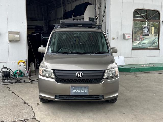 モビリオスパイク ホンダ ａｕ アウトドア仕様 ｈｉｄヘッドライト ルーフキャリア オートエアコン ｗエアバッグ ａｂｓ フルフラットシート キーレス ベンチシート 衝突安全ボディ エアバッグ パワーウインドウ パワーステアリングの中古車詳細 中古車検索なら