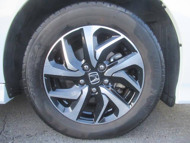 ステップワゴンスパーダ スパーダ　ホンダセンシング　７人乗／ワンオーナー／雹害車／１０インチナビ／両側オートスライド（5枚目）