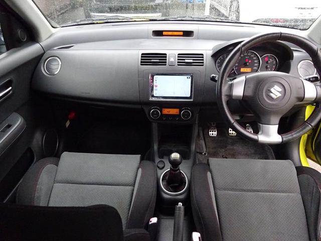 スイフト スポーツ　２型　５速ＭＴ　ＴＥＩＮ車高調　ＨＫＳエアクリ　レイルリヤフレームエンドバー　リヤフロアブレス　純正レカロシート　ＣａｒＰｌａｙ対応オーディオ　ミラーリング　Ｙｏｕｔｕｂｅ（9枚目）