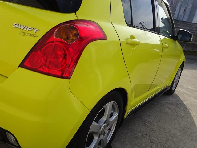 スイフト スポーツ　２型　５速ＭＴ　ＴＥＩＮ車高調　ＨＫＳエアクリ　レイルリヤフレームエンドバー　リヤフロアブレス　純正レカロシート　ＣａｒＰｌａｙ対応オーディオ　ミラーリング　Ｙｏｕｔｕｂｅ（38枚目）