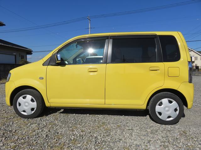 ｅＫワゴン ジョイフィールド　５速マニュアルミッション　盗難防止システム　衝突安全ボディ　ヘッドライトレベライザー　電動格納式ミラー　キーレスキー　分割可倒式リアシート　ＵＶカットガラス（3枚目）