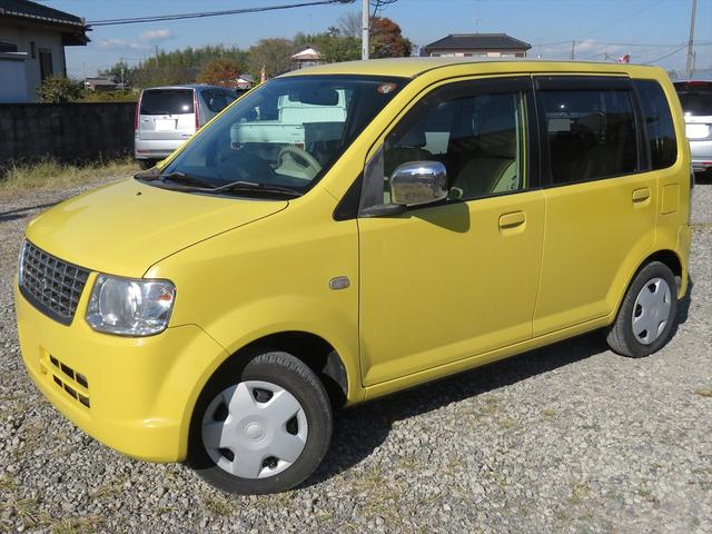 ｅＫワゴン ジョイフィールド　５速マニュアルミッション　盗難防止システム　衝突安全ボディ　ヘッドライトレベライザー　電動格納式ミラー　キーレスキー　分割可倒式リアシート　ＵＶカットガラス（4枚目）