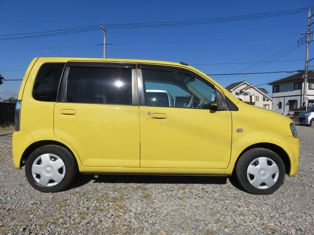 ｅＫワゴン ジョイフィールド　５速マニュアルミッション　盗難防止システム　衝突安全ボディ　ヘッドライトレベライザー　電動格納式ミラー　キーレスキー　分割可倒式リアシート　ＵＶカットガラス（11枚目）