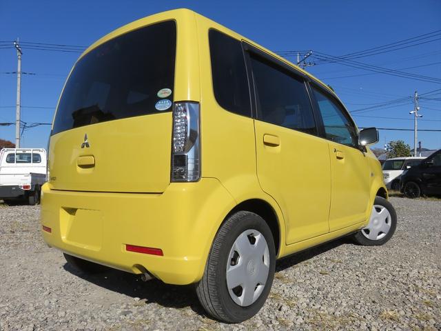 ｅＫワゴン ジョイフィールド　５速マニュアルミッション　盗難防止システム　衝突安全ボディ　ヘッドライトレベライザー　電動格納式ミラー　キーレスキー　分割可倒式リアシート　ＵＶカットガラス（12枚目）