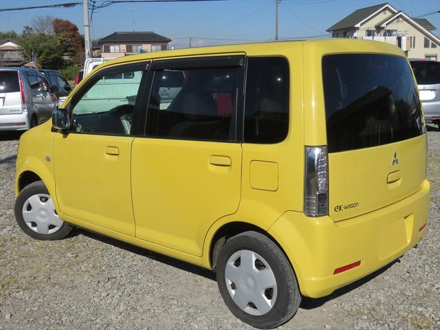 ｅＫワゴン ジョイフィールド　５速マニュアルミッション　盗難防止システム　衝突安全ボディ　ヘッドライトレベライザー　電動格納式ミラー　キーレスキー　分割可倒式リアシート　ＵＶカットガラス（16枚目）