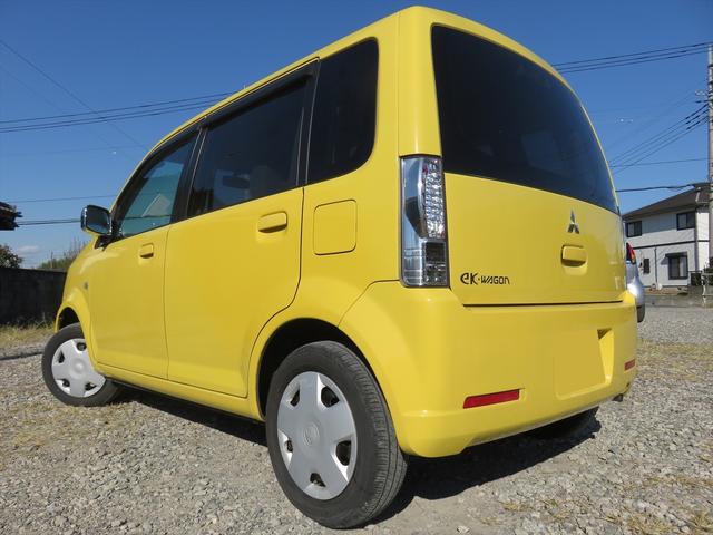 ｅＫワゴン ジョイフィールド　５速マニュアルミッション　盗難防止システム　衝突安全ボディ　ヘッドライトレベライザー　電動格納式ミラー　キーレスキー　分割可倒式リアシート　ＵＶカットガラス（17枚目）