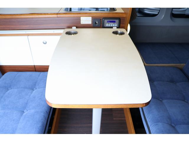 トイファクトリー製ランドティピー ナビ Bカメラ ETC フリップダウンモニター ツインサブバッテリー 走行充電 外部電源・充電 シンク 外部シャワー 冷蔵庫 FFヒーター ベンチレーター 1オーナー(66枚目)