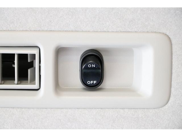 トイファクトリー製ランドティピー ナビ Bカメラ ETC フリップダウンモニター ツインサブバッテリー 走行充電 外部電源・充電 シンク 外部シャワー 冷蔵庫 FFヒーター ベンチレーター 1オーナー(80枚目)