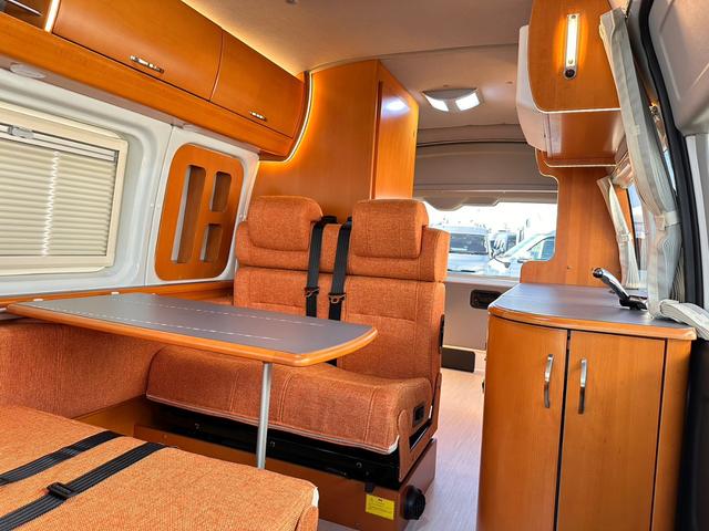 4WD カーセールスヤッコ BRAVO パノラミックビュー セーフティーセンス 電動スライド リチウムサブバッテリー CTEK走行充電 外部充電・電源 シンク 冷蔵庫 FF エアコン 寒冷地仕様(61枚目)