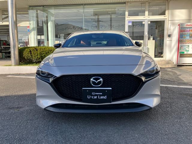 MAZDA3ファストバック 15S レトロスポーツエディション アイドリングストップ メモリーナビ 禁煙車 ハーフレザーシート 360度ビュー 運転席パワーシート ETC LEDヘッドライト フルセグ Bluetooth接続 スマートシティブレーキサポート 試乗車(5枚目)