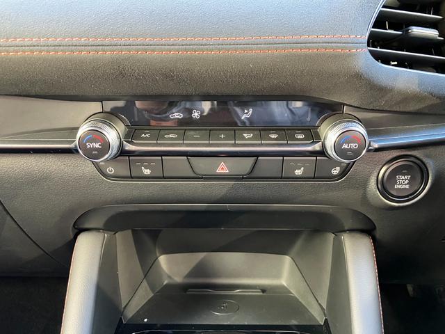 MAZDA3ファストバック 15S レトロスポーツエディション アイドリングストップ メモリーナビ 禁煙車 ハーフレザーシート 360度ビュー 運転席パワーシート ETC LEDヘッドライト フルセグ Bluetooth接続 スマートシティブレーキサポート 試乗車(19枚目)