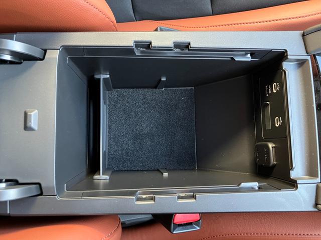 MAZDA3ファストバック 15S レトロスポーツエディション アイドリングストップ メモリーナビ 禁煙車 ハーフレザーシート 360度ビュー 運転席パワーシート ETC LEDヘッドライト フルセグ Bluetooth接続 スマートシティブレーキサポート 試乗車(21枚目)