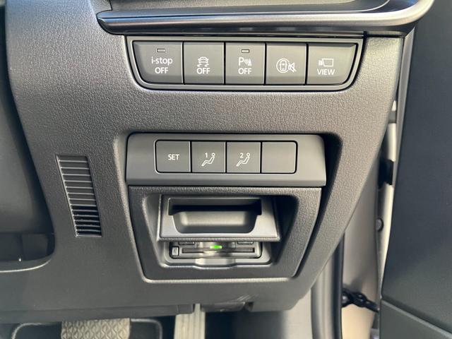 MAZDA3ファストバック 15S レトロスポーツエディション アイドリングストップ メモリーナビ 禁煙車 ハーフレザーシート 360度ビュー 運転席パワーシート ETC LEDヘッドライト フルセグ Bluetooth接続 スマートシティブレーキサポート 試乗車(25枚目)