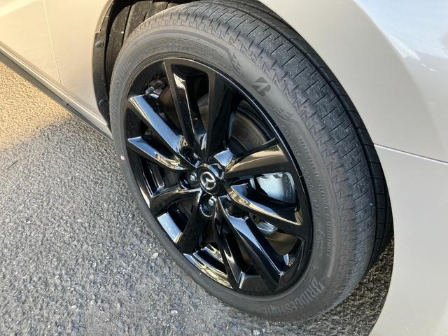 MAZDA3ファストバック 15S レトロスポーツエディション アイドリングストップ メモリーナビ 禁煙車 ハーフレザーシート 360度ビュー 運転席パワーシート ETC LEDヘッドライト フルセグ Bluetooth接続 スマートシティブレーキサポート 試乗車(32枚目)