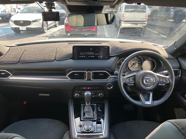 ＣＸ－８ ＸＤ　ブラックトーンエディション　３６０ビュー　電動リヤゲート　衝突軽減装置　追従クルコン　車線逸脱警報装置　運転席パワーシート　ＥＴＣ２．０　ＬＥＤヘッド　Ｂｌｕｅｔｏｏｔｈ　オートマチックハイビーム　禁煙車　コーナーセンサー（13枚目）