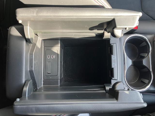 ＣＸ－８ ＸＤ　ブラックトーンエディション　３６０ビュー　電動リヤゲート　衝突軽減装置　追従クルコン　車線逸脱警報装置　運転席パワーシート　ＥＴＣ２．０　ＬＥＤヘッド　Ｂｌｕｅｔｏｏｔｈ　オートマチックハイビーム　禁煙車　コーナーセンサー（21枚目）