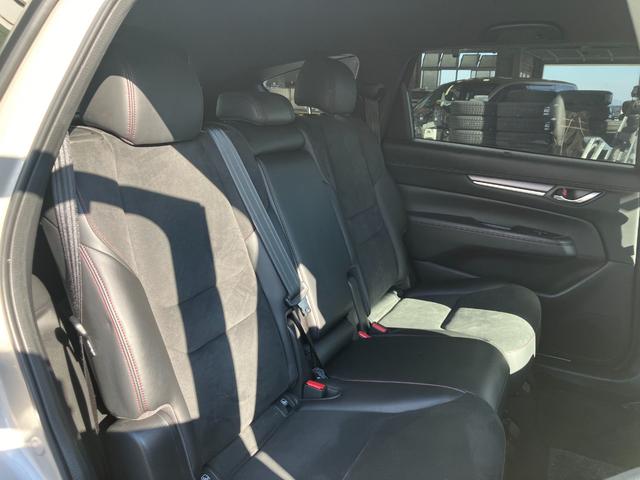 ＣＸ－８ ＸＤ　ブラックトーンエディション　３６０ビュー　電動リヤゲート　衝突軽減装置　追従クルコン　車線逸脱警報装置　運転席パワーシート　ＥＴＣ２．０　ＬＥＤヘッド　Ｂｌｕｅｔｏｏｔｈ　オートマチックハイビーム　禁煙車　コーナーセンサー（24枚目）