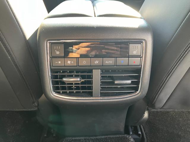 ＣＸ－８ ＸＤ　ブラックトーンエディション　３６０ビュー　電動リヤゲート　衝突軽減装置　追従クルコン　車線逸脱警報装置　運転席パワーシート　ＥＴＣ２．０　ＬＥＤヘッド　Ｂｌｕｅｔｏｏｔｈ　オートマチックハイビーム　禁煙車　コーナーセンサー（26枚目）