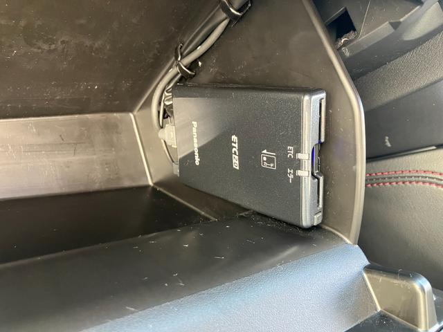 ＣＸ－８ ＸＤ　ブラックトーンエディション　３６０ビュー　電動リヤゲート　衝突軽減装置　追従クルコン　車線逸脱警報装置　運転席パワーシート　ＥＴＣ２．０　ＬＥＤヘッド　Ｂｌｕｅｔｏｏｔｈ　オートマチックハイビーム　禁煙車　コーナーセンサー（29枚目）