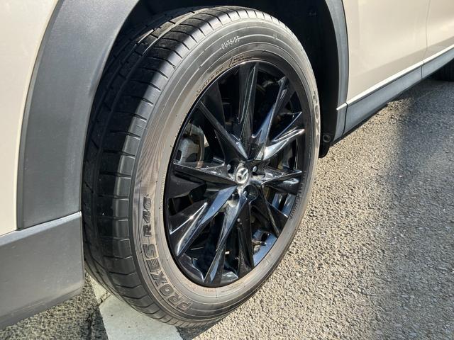 ＣＸ－８ ＸＤ　ブラックトーンエディション　３６０ビュー　電動リヤゲート　衝突軽減装置　追従クルコン　車線逸脱警報装置　運転席パワーシート　ＥＴＣ２．０　ＬＥＤヘッド　Ｂｌｕｅｔｏｏｔｈ　オートマチックハイビーム　禁煙車　コーナーセンサー（39枚目）