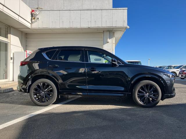 ＣＸ－５ ＸＤ　スポーツアピアランス　３６０度ビュー　ソナー　パワーテールゲート　ＥＴＣ２．０　追従クルコン　ＢＴオーディオ　ＬＥＤライト　本革シート　レーンキープ　パワーシート　ドラレコ　禁煙車　サイドカメラ　シートヒーター　ＵＳＢ（10枚目）