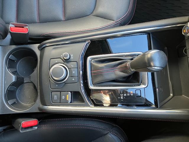 ＣＸ－５ ＸＤ　スポーツアピアランス　３６０度ビュー　ソナー　パワーテールゲート　ＥＴＣ２．０　追従クルコン　ＢＴオーディオ　ＬＥＤライト　本革シート　レーンキープ　パワーシート　ドラレコ　禁煙車　サイドカメラ　シートヒーター　ＵＳＢ（20枚目）