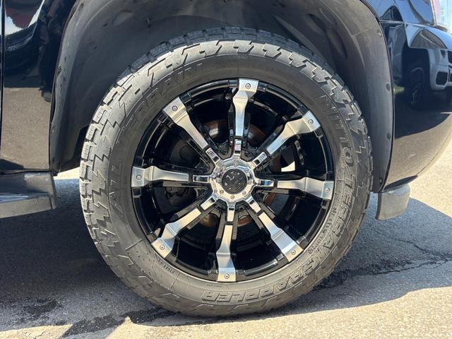 シボレータホ ＬＴ　新車並行　４ＷＤ　サンルーフ　グレーレザーシート　地デジＴＶ　３列シート２０インチホイール　ＥＴＣ　クルーズコントロール（12枚目）