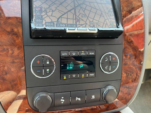 シボレータホ ＬＴ　新車並行　４ＷＤ　サンルーフ　グレーレザーシート　地デジＴＶ　３列シート２０インチホイール　ＥＴＣ　クルーズコントロール（35枚目）