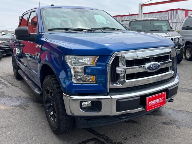 Ｆ－１５０ ＸＬＴ　４ＷＤ　ＸＤ２０インチホイール　フロントベンチシート　バックフリップ３つ折り式トノカバー　クルーズコントロール　サイドステップ（10枚目）