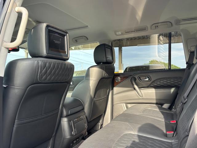 ＱＸ８０ ベースグレード　ダイヤモンドキルティングブラックレザー　サンルーフ　２６インチホイール　純正ホイール有　パノラミックビューモニター　シートヒータ＆ベンチレーション　ステアリングヒーター　ＢＯＳＥサウンド（19枚目）