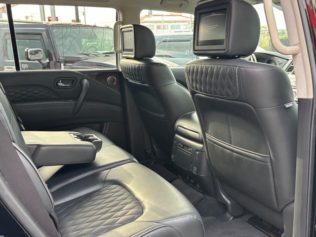 ＱＸ８０ ベースグレード　ダイヤモンドキルティングブラックレザー　サンルーフ　２６インチホイール　純正ホイール有　パノラミックビューモニター　シートヒータ＆ベンチレーション　ステアリングヒーター　ＢＯＳＥサウンド（27枚目）