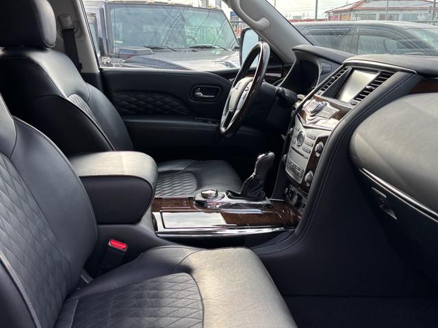 ＱＸ８０ ベースグレード　ダイヤモンドキルティングブラックレザー　サンルーフ　２６インチホイール　純正ホイール有　パノラミックビューモニター　シートヒータ＆ベンチレーション　ステアリングヒーター　ＢＯＳＥサウンド（32枚目）